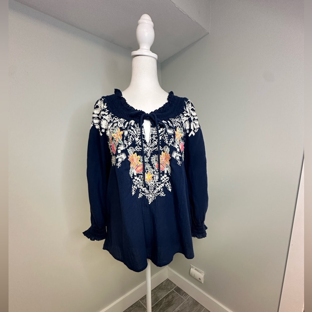 Sundance Cotton Embroidered Peasant Boho Floral Navy Boho Blouse Top Sz  Medium - Picture 8 of 17